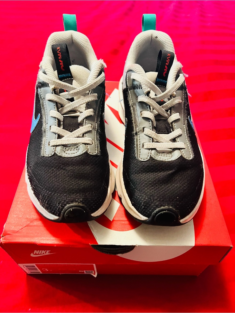 Nike Air Max INTRLK Lite Kid Sneakers